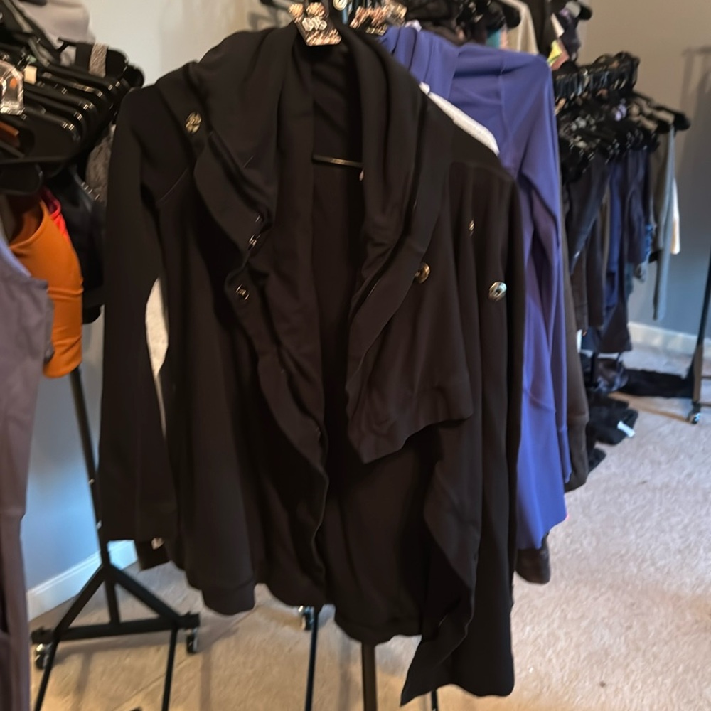 15, black